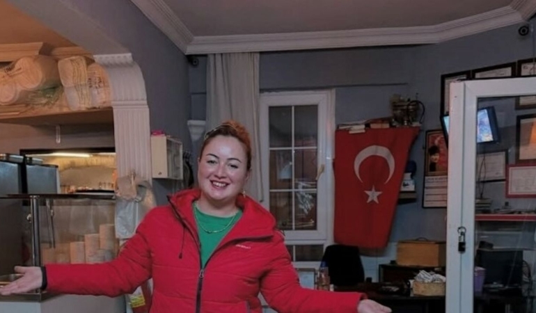 otomobil-ile-carpisan-motosikletin-surucusu-merve-kurtarilamadi.jpg