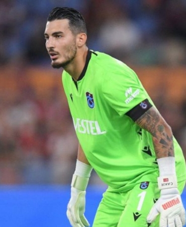 ugurcan-cakir-futbolcu.jpg