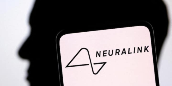 Elon Musk’tan Şaşırtan İddia: İşitme Yetisi Geri Kazanılacak!