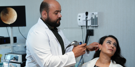 Kulak Zarı Yırtığına Dikkat! İşitme Kaybı Tehlikesi