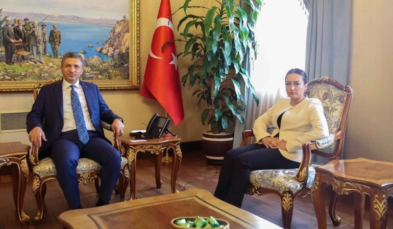 busra-ozdemir-dirgen-hulusi-sahin-ziyareti.jpg