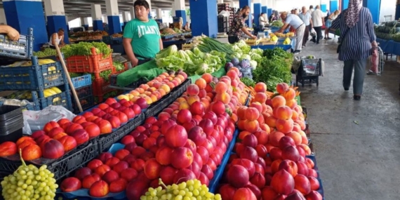 Domates Fiyatları Düşerken Meyve Rekor Kırdı!