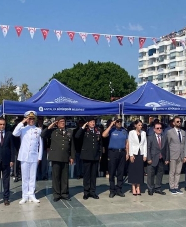 kibris-baris-harekatinin-51-yili-nedeniyle-antalyada-toren-duzenlendi.jpg