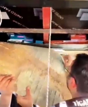 mersin-limaninda-25-milyon-tl-degerinde-kacak-elektronik-sigara-tutunu-ele-gecirildi.jpg
