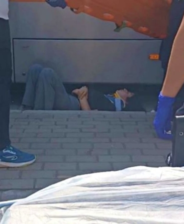 tramvayin-carptigi-genc-kiz-yaralandi.jpg