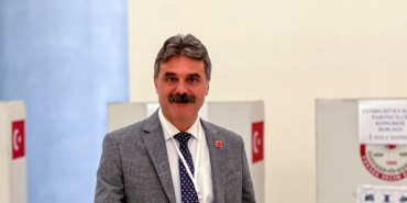 altan-ayaz-chp-yonetim-kurulu-uyesi-1.jpg