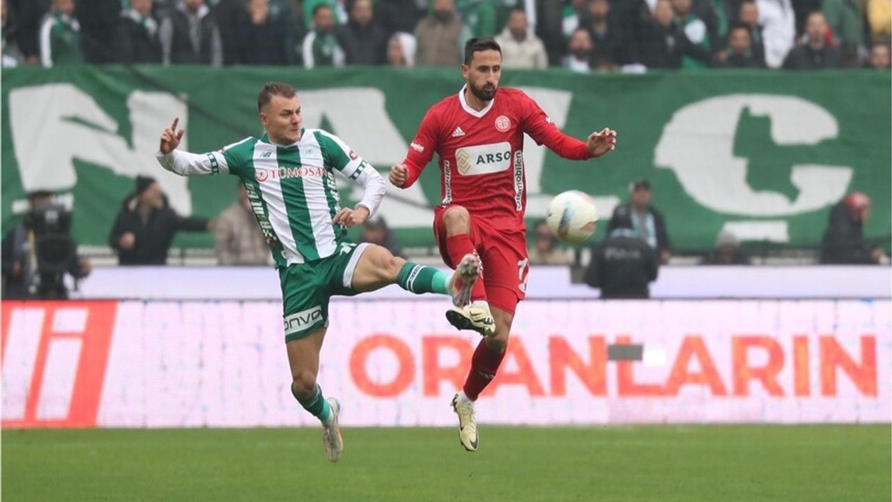 1763562545_antalyaspor-konyaspor-2.jpg