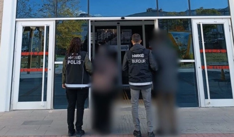 burdurda-uyusturucu-operasyonu-1.jpg