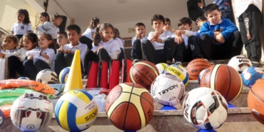 cocuklara-spor-malzemeleri.JPG