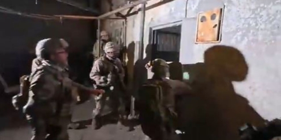 Antalya’da Eş Zamanlı Operasyon: 15 Tüfek Ele Geçirildi