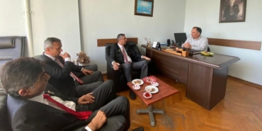 gaziler-dernegi-korfez-gazetesi-ziyareti-1.jpg