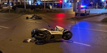 gazipasada-motosiklet-ile-elektrikli-motosiklet-carpisti.jpg