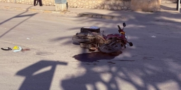 isparta-yalvacta-otomobil-ile-motosiklet-carpisti.jpg