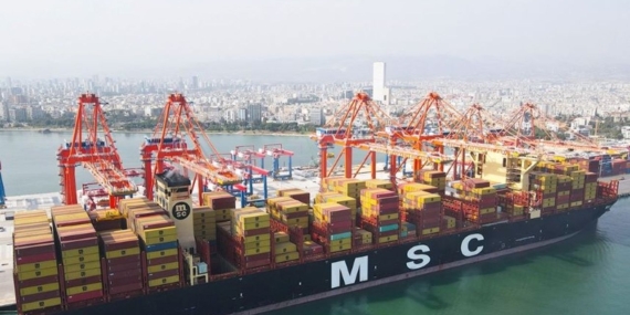 mersin-uluslararasi-limanina-dunyanin-en-buyuk-konteyner-gemisi-geldi-1.jpg