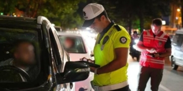 polis-ekipleri-trafik-denetimi-isparta-1.jpg