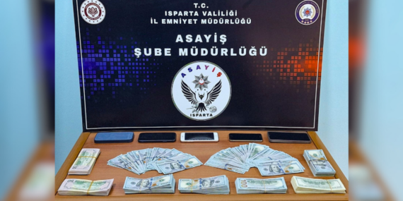 kendisini-polis-olarak-tanitip-2-milyonu-askin-vurgun-yapti.png