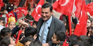 manisa-buyuksehir-belediye-baskani-ferdi-zeyrek.jpg