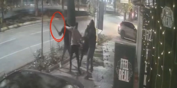 Isparta’da 3 Maskeli Şahıs Darbetti!