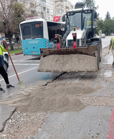 Büyükşehir’den yağışın ardından müdahale