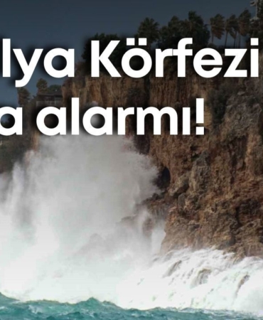 antalya-korfezinde-firtina-alarmi.jpg