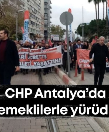 chp-antalyada-emeklilerle-yurudu.jpg