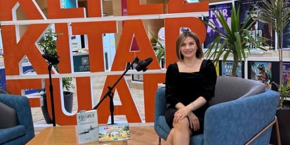 KEPEZ Kitap Fuarı’nda Yazar ve Şair Fatma Sarı Okurlarıyla Buluştu