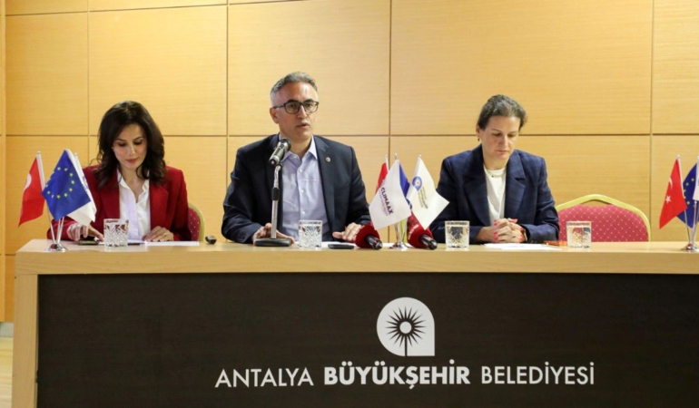 dryftguhıop