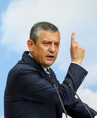 Özgür Özel